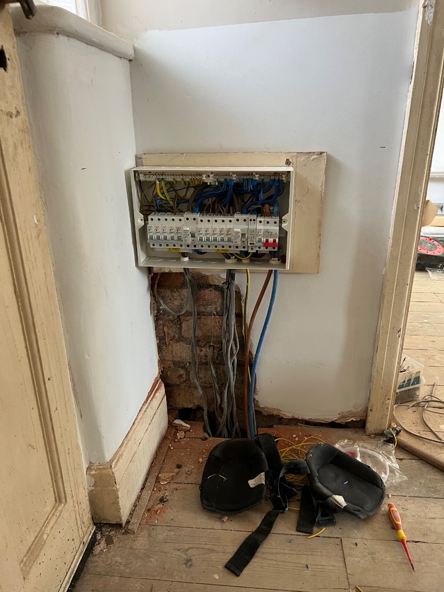 Electrician: Image 43